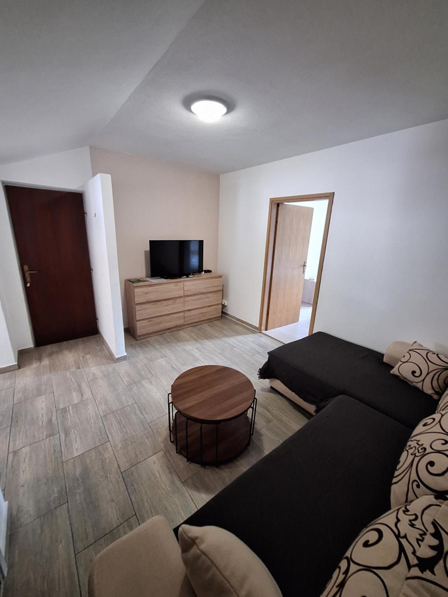 Apartmani Lisicina Omiš Eksteriør billede