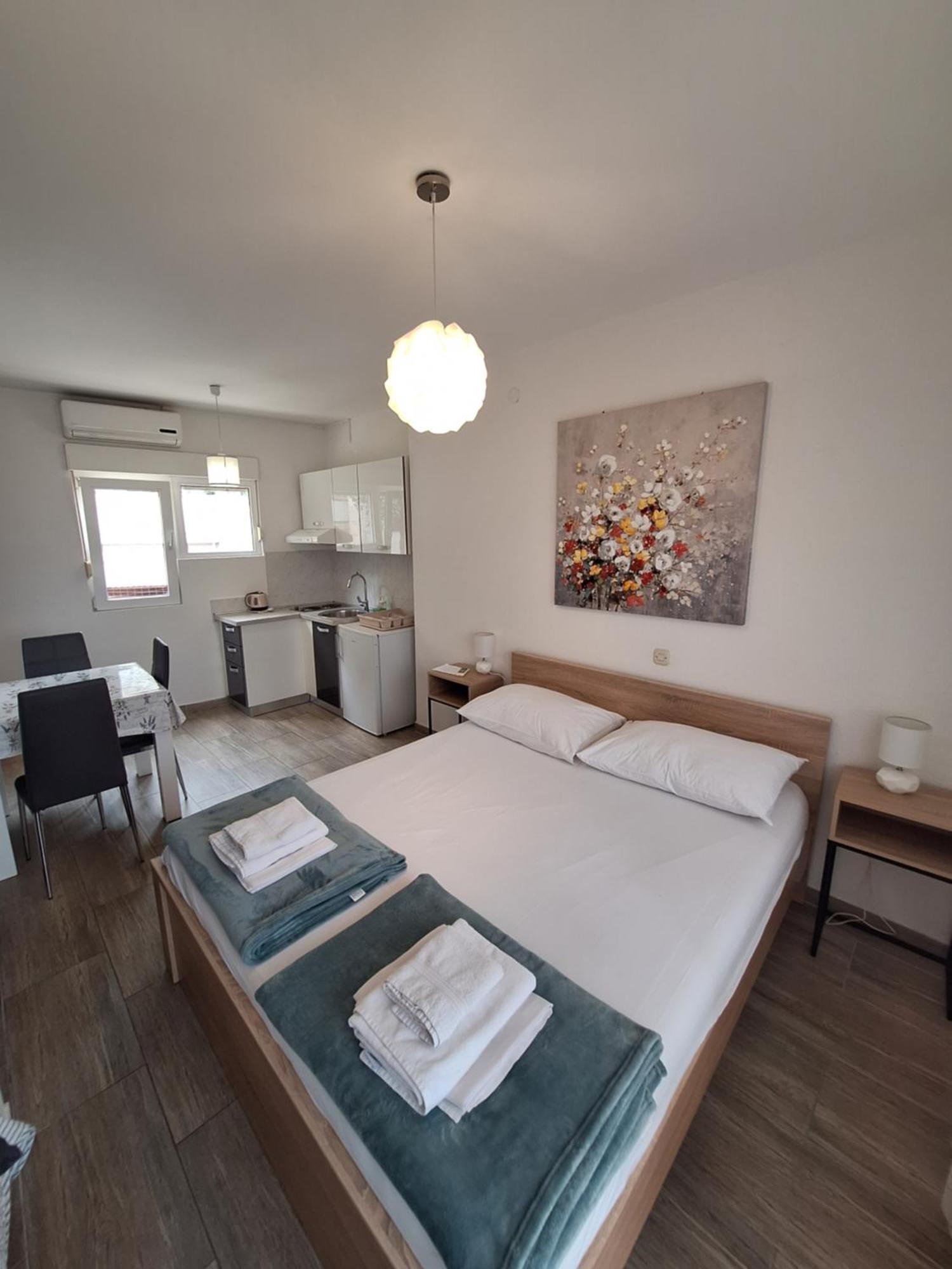 Apartmani Lisicina Omiš Eksteriør billede